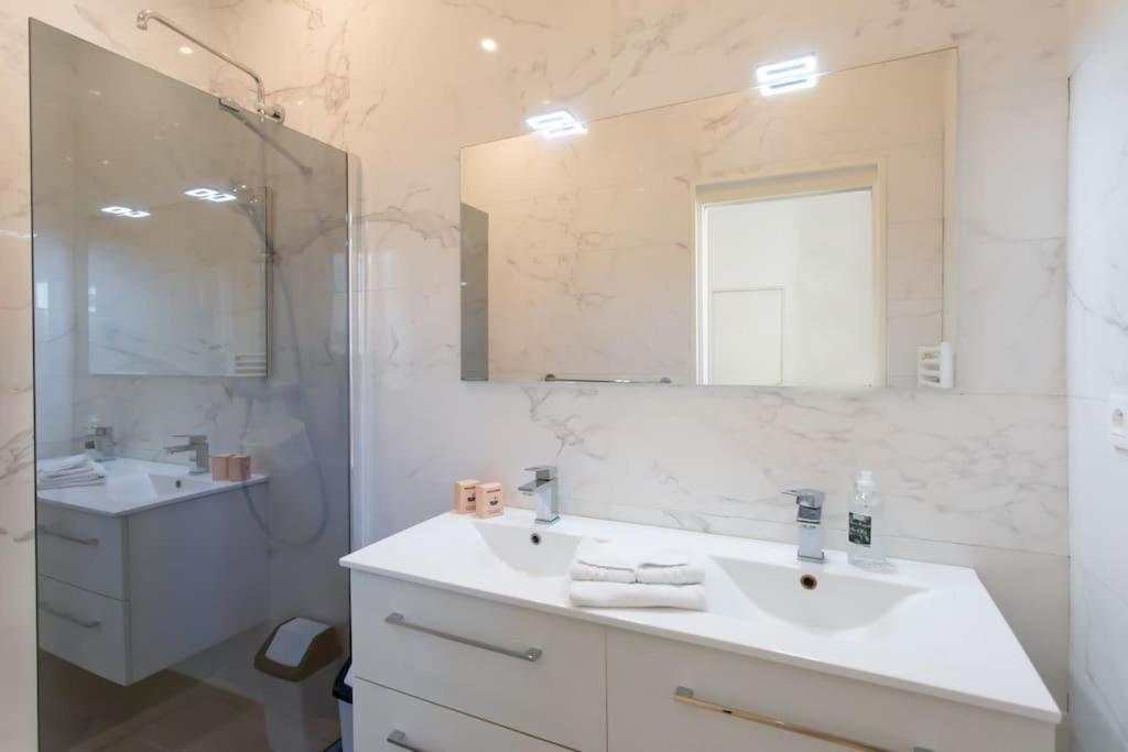 #22 Emma Suite 2Bdr Balcony Center Town 2Mins Tramway نيس المظهر الخارجي الصورة
